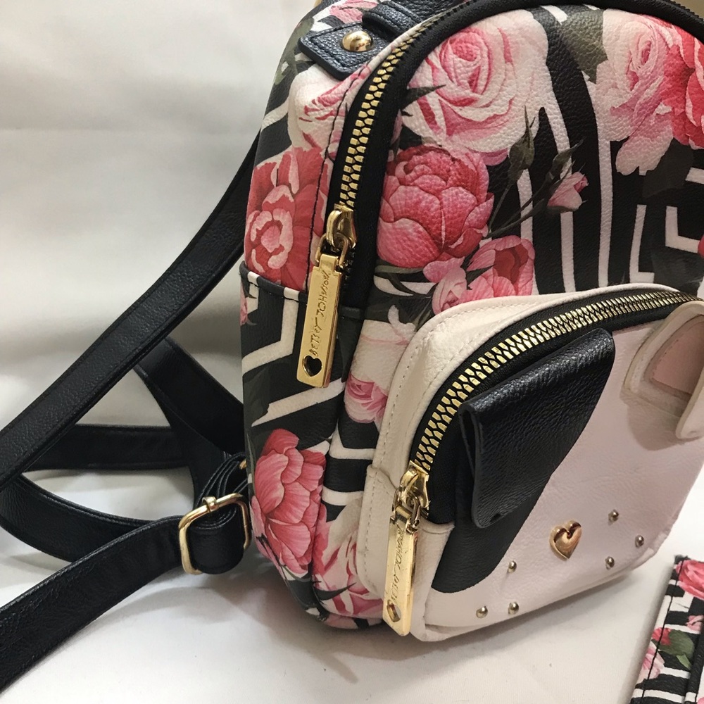 Betsey Johnson small dog backpack - Picture 5 of 11